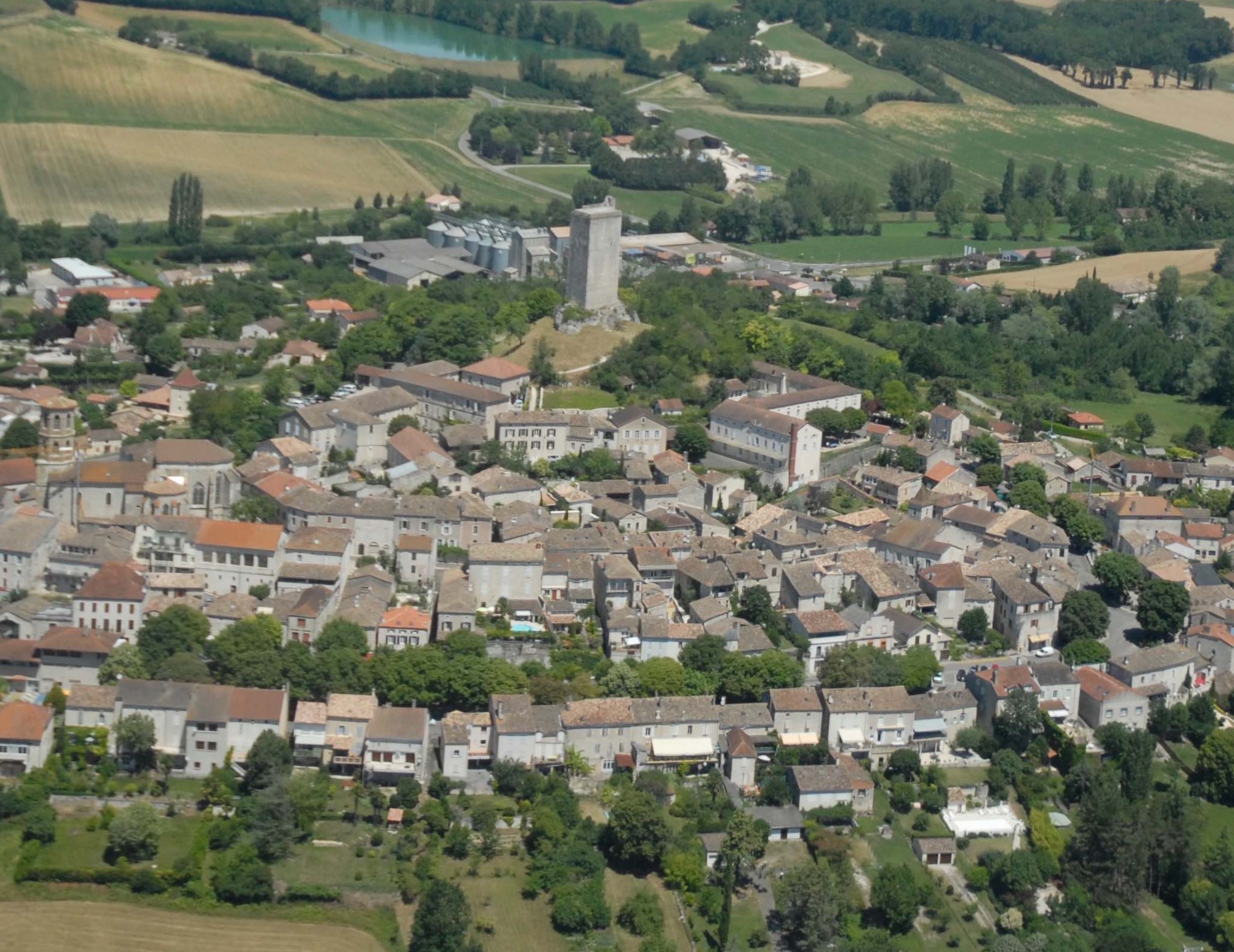 Dorf MONTCUQ in Quercy Blanc